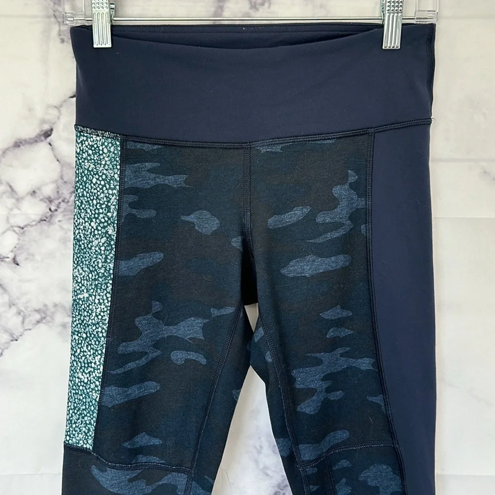LULULEMON Wunder Under Pant Sashiko Inkwell Navy Blue Camo Size 6